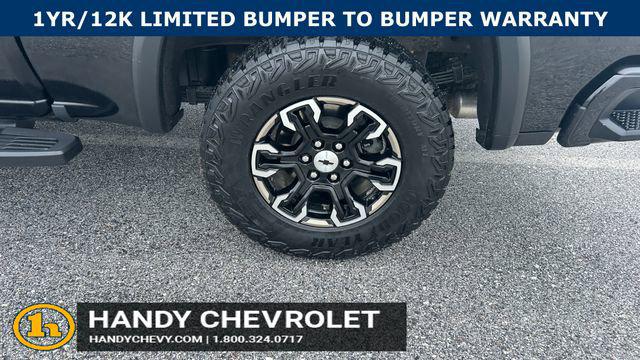 2023 Chevrolet Silverado 1500 4WD Crew Cab Short Bed ZR2