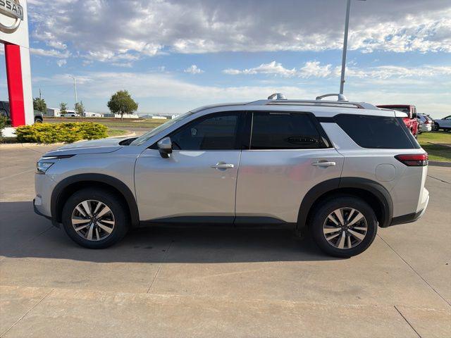 2023 Nissan Pathfinder SL FWD