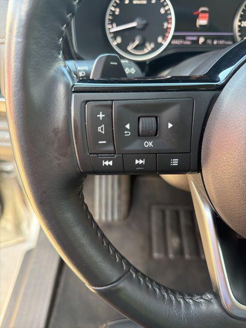 2023 Nissan Pathfinder SL FWD