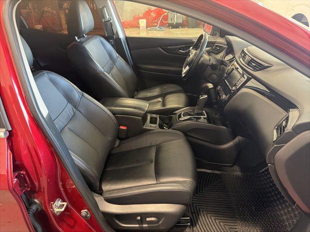 2022 Nissan Rogue Sport SL AWD Xtronic CVT