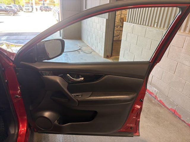 2022 Nissan Rogue Sport SL AWD Xtronic CVT