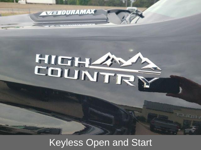 2026 Chevrolet Silverado 2500HD Crew Cab, Standard Bed, High Country, 4WD
