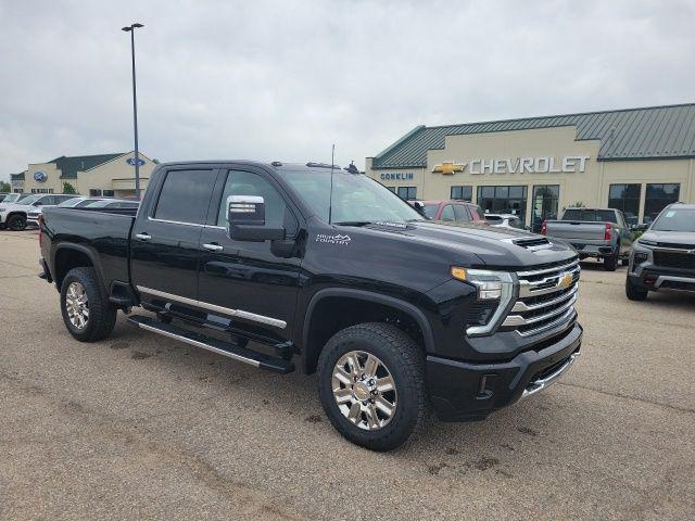 2026 Chevrolet Silverado 2500HD Crew Cab, Standard Bed, High Country, 4WD