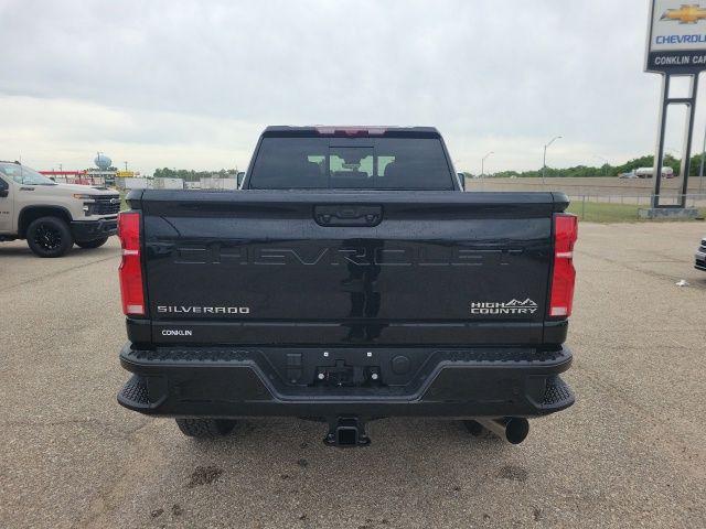 2026 Chevrolet Silverado 2500HD Crew Cab, Standard Bed, High Country, 4WD