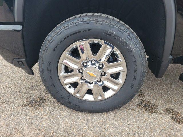 2026 Chevrolet Silverado 2500HD Crew Cab, Standard Bed, High Country, 4WD