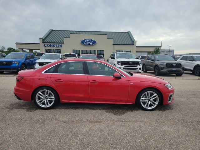 2024 Audi A4 Premium Plus 45 TFSI S line quattro S tronic