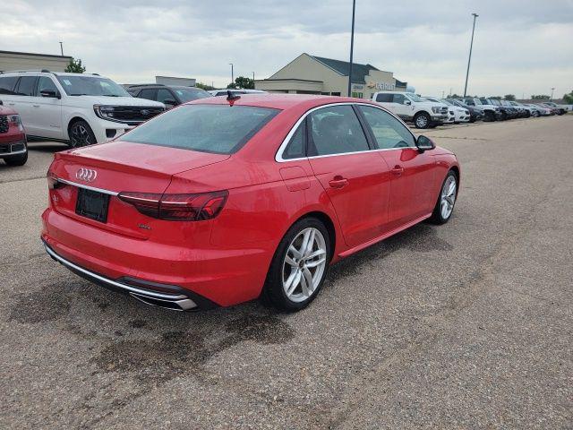 2024 Audi A4 Premium Plus 45 TFSI S line quattro S tronic