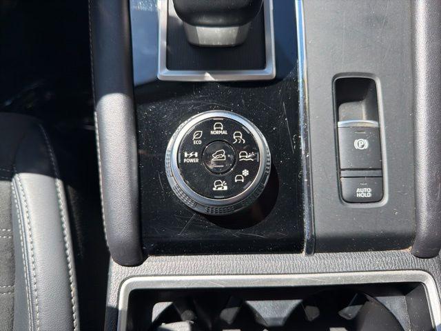 2024 Mitsubishi Outlander PHEV SE S-AWC