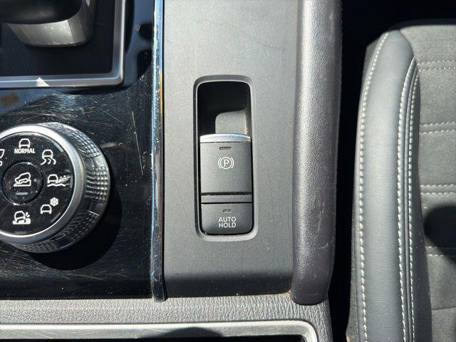2024 Mitsubishi Outlander PHEV SE S-AWC