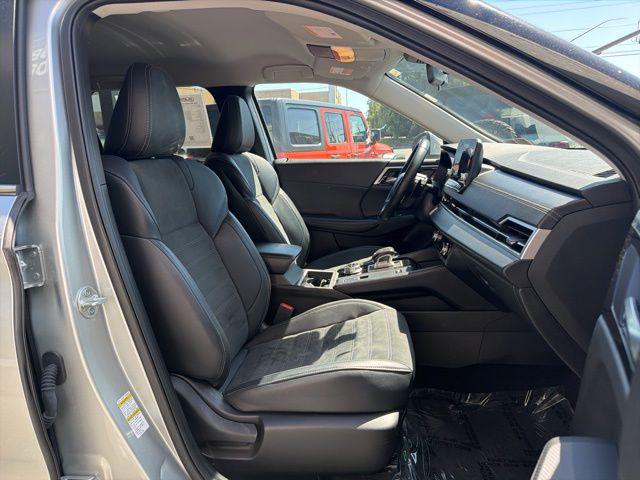 2024 Mitsubishi Outlander PHEV SE S-AWC
