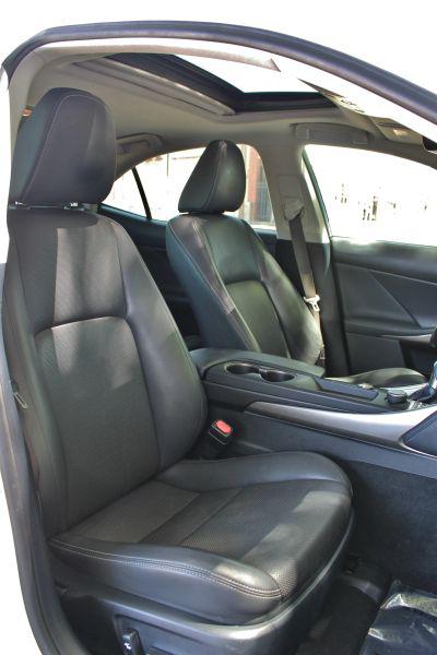 2017 Lexus IS 300 300