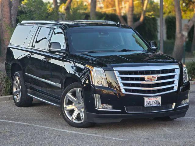 2018 Cadillac Escalade ESV Luxury