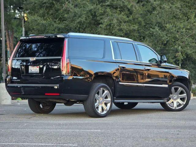 2018 Cadillac Escalade ESV Luxury