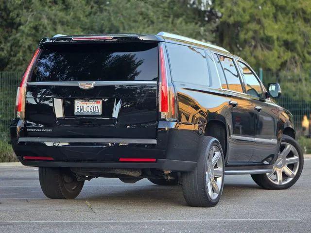 2018 Cadillac Escalade ESV Luxury