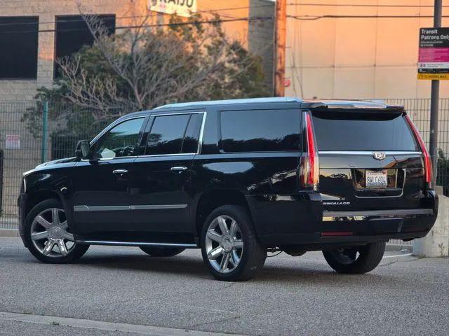 2018 Cadillac Escalade ESV Luxury