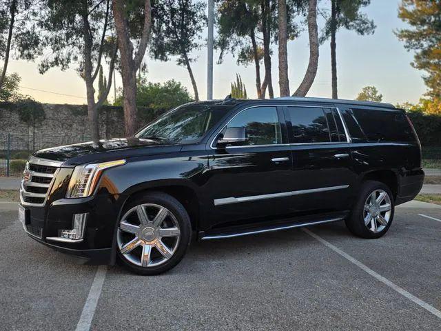 2018 Cadillac Escalade ESV Luxury