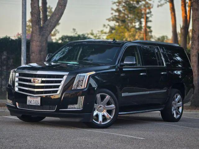 2018 Cadillac Escalade ESV Luxury