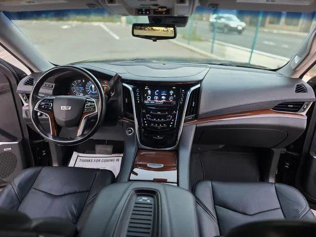2018 Cadillac Escalade ESV Luxury