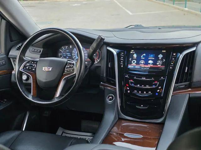 2018 Cadillac Escalade ESV Luxury