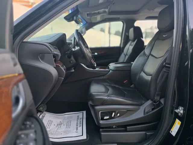 2018 Cadillac Escalade ESV Luxury
