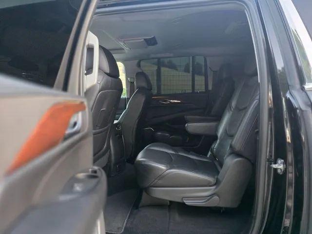2018 Cadillac Escalade ESV Luxury