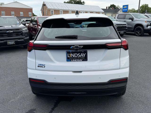 2027 Chevrolet Bolt LT FWD