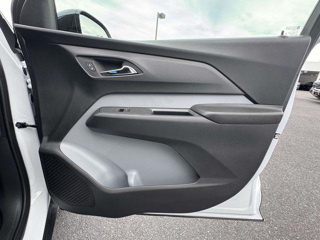 2027 Chevrolet Bolt LT FWD