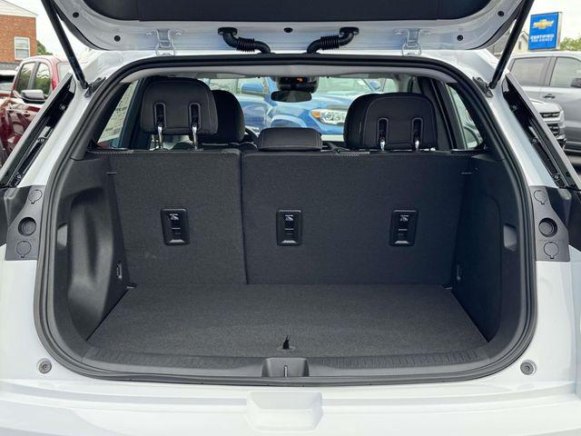 2027 Chevrolet Bolt LT FWD