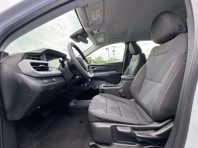2027 Chevrolet Bolt LT FWD