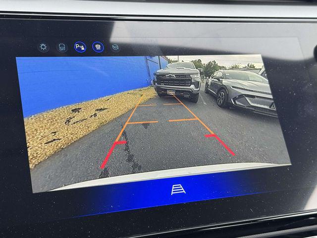 2027 Chevrolet Bolt LT FWD