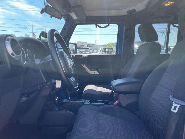 2011 Jeep Wrangler Unlimited Sahara
