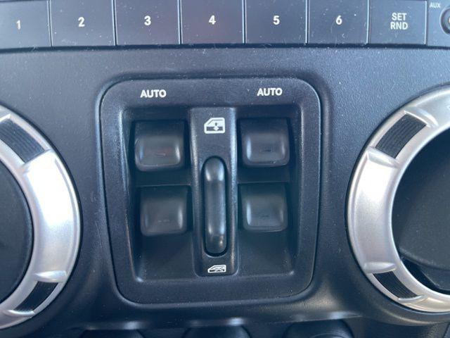 2011 Jeep Wrangler Unlimited Sahara