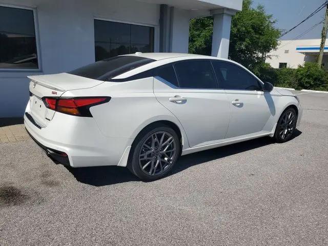2023 Nissan Altima SR VC-Turbo FWD