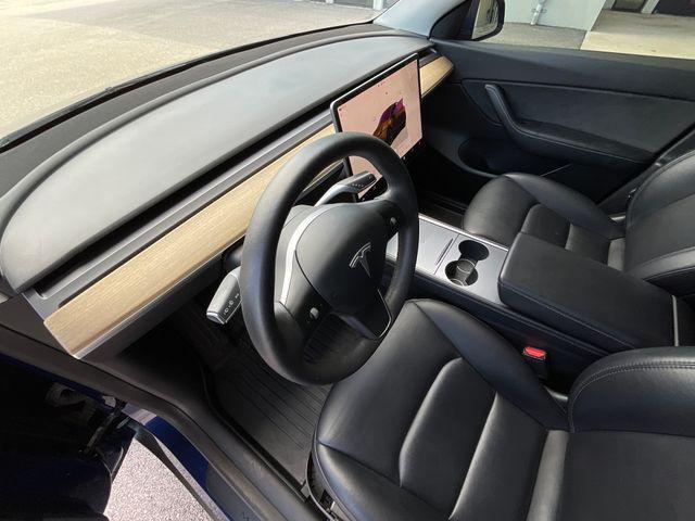 2022 Tesla Model Y Long Range Dual Motor All-Wheel Drive