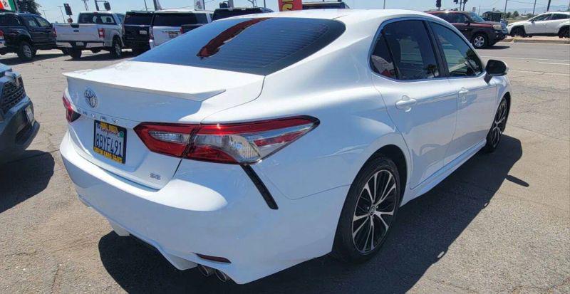 2018 Toyota Camry SE