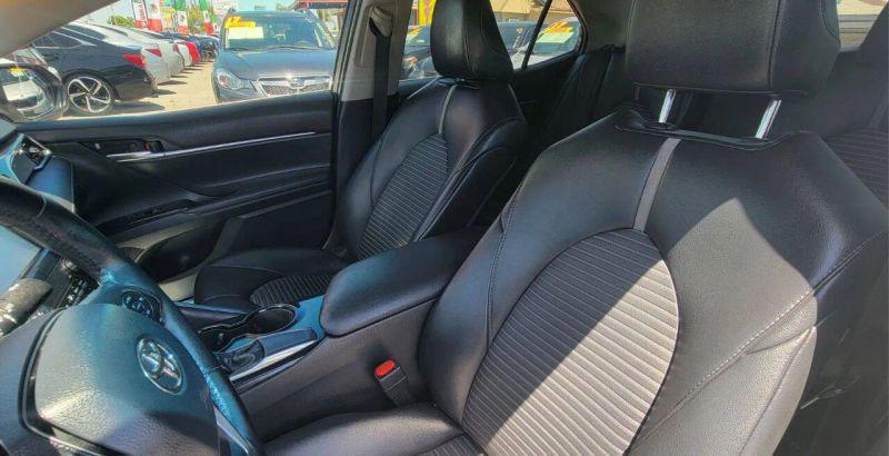 2018 Toyota Camry SE