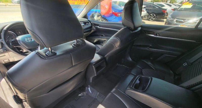 2018 Toyota Camry SE