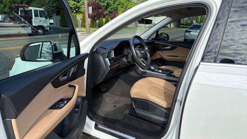 2021 Audi Q7 Premium 55 TFSI quattro Tiptronic