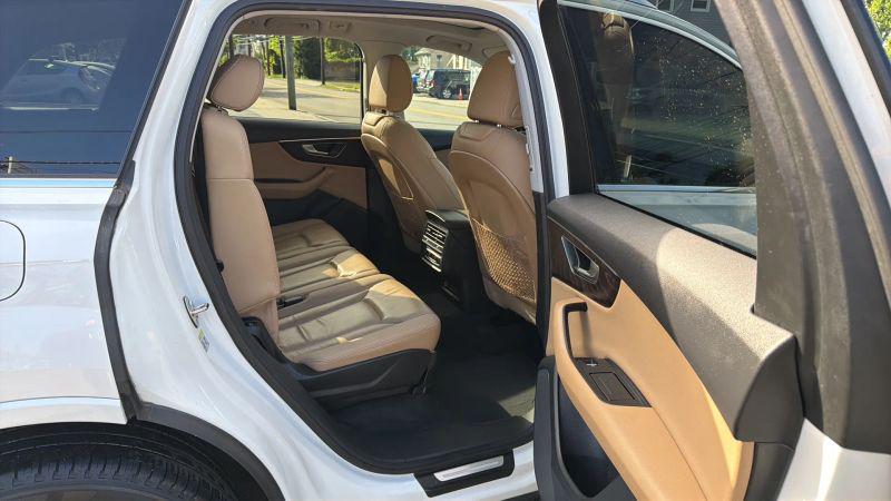 2021 Audi Q7 Premium 55 TFSI quattro Tiptronic