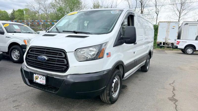 2016 Ford Transit w/60/40 Side Door w/RWB