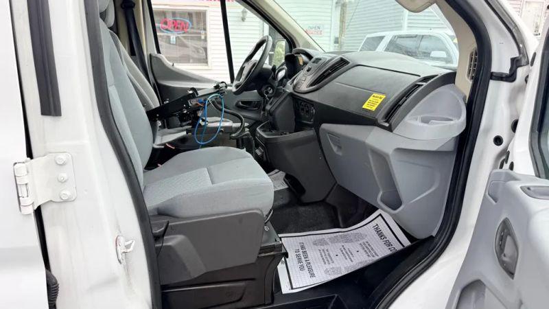2016 Ford Transit w/60/40 Side Door w/RWB