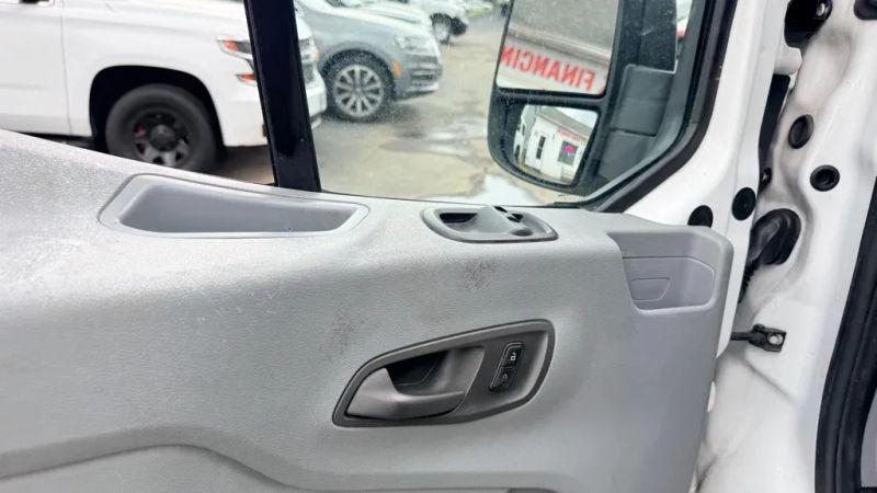 2016 Ford Transit w/60/40 Side Door w/RWB