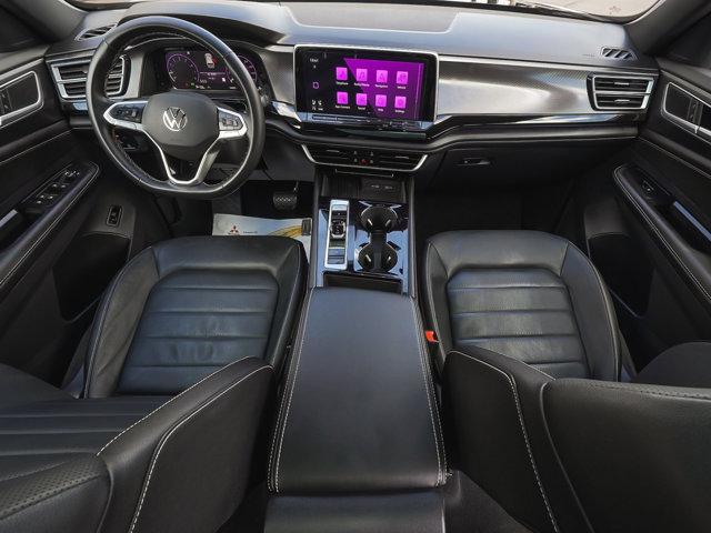 2025 Volkswagen Atlas Cross Sport 2.0T SEL