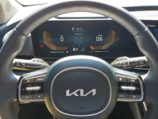 2025 Kia Carnival MPV EX