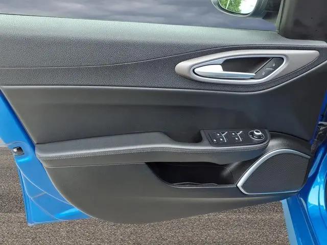 2022 Alfa Romeo Giulia Veloce AWD
