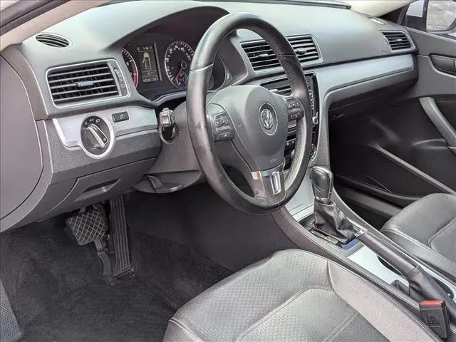 2013 Volkswagen Passat 2.5L SE