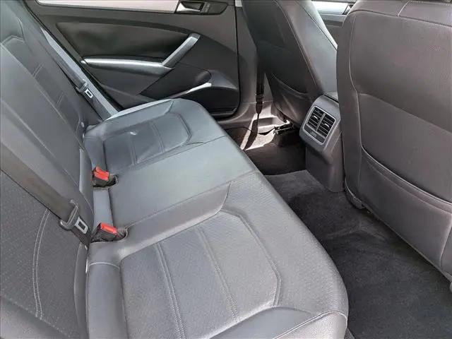 2013 Volkswagen Passat 2.5L SE