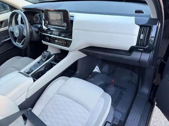 2025 Nissan Pathfinder SV 4WD