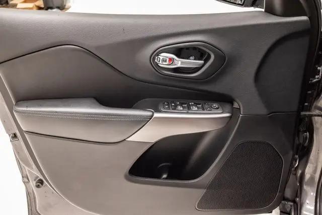 2019 Jeep Cherokee Latitude Plus FWD