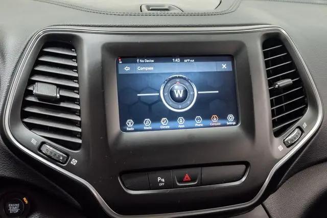 2019 Jeep Cherokee Latitude Plus FWD
